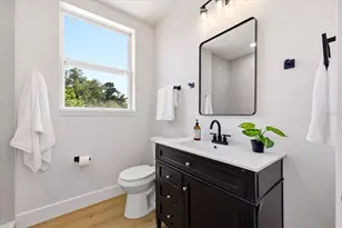 1235 11th Ave S, Saint Petersburg, FL 33705 - Photo 25