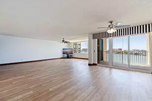 736 Island Way, Clearwater Beach, FL 33767 - Photo 3