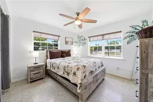 10437 52nd Ave N, Saint Petersburg, FL 33708 - Photo 15