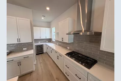 6823 Heron Meadow Drive, Sarasota, FL 34241 - Photo 9