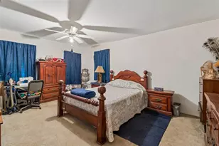 212 Crystal Lake Rd, Lutz, FL 33548 - Photo 7
