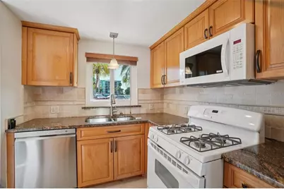 1847 Shore Drive S #117, South Pasadena, FL 33707 - Photo 3
