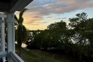 251 Pompano Dr SE, Saint Petersburg, FL 33705 - Photo 37