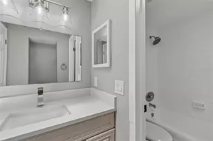 7111 Gateway Ct, Tampa, FL 33615 - Photo 47