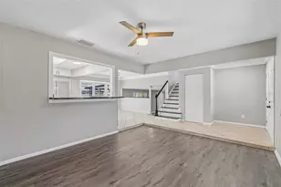 7111 Gateway Ct, Tampa, FL 33615 - Photo 11