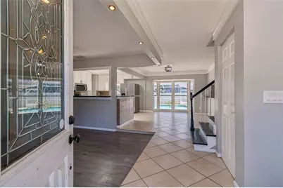 7111 Gateway Court, Tampa, FL 33615 - Photo 7
