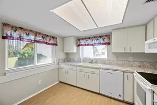 2210 Sequoia Dr, Clearwater, FL 33763 - Photo 7