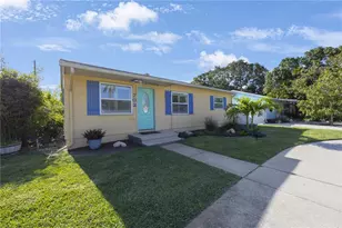 702 Gray St S, Gulfport, FL 33707 - Photo 5