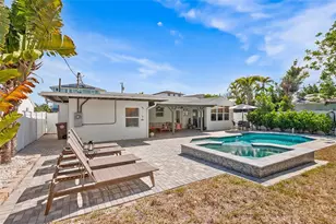 14024 N Bayshore Dr, Madeira Beach, FL 33708 - Photo 33