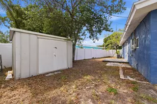 3230 51st St N, Saint Petersburg, FL 33710 - Photo 33