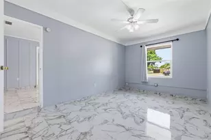 3230 51st St N, Saint Petersburg, FL 33710 - Photo 25