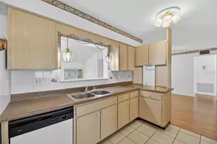 1210 Valley Forge Blvd, Sun City Center, FL 33573 - Photo 17