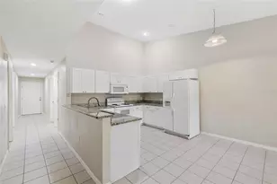 37227 Grassy Hill Ln, Dade City, FL 33525 - Photo 3