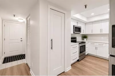 160 Columbia Drive #206, Tampa, FL 33606 - Photo 5