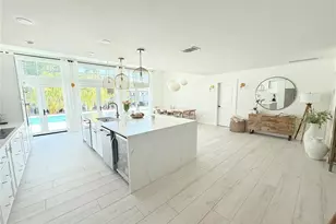 797 45th Ave NE, Saint Petersburg, FL 33703 - Photo 15