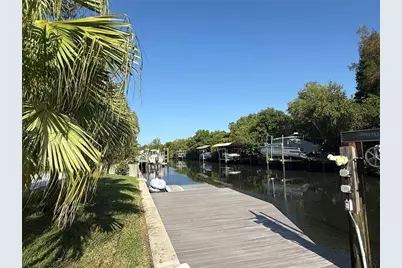 797 45th Avenue NE, Saint Petersburg, FL 33703 - Photo 11