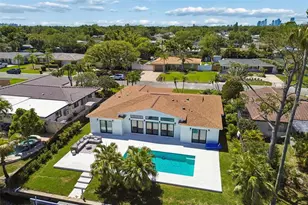 797 45th Ave NE, Saint Petersburg, FL 33703 - Photo 3