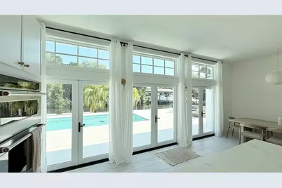 797 45th Avenue NE, Saint Petersburg, FL 33703 - Photo 19