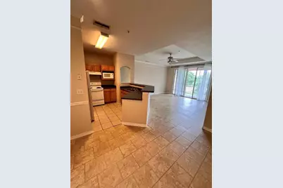 6685 Queens Borough Avenue #306, Orlando, FL 32835 - Photo 3