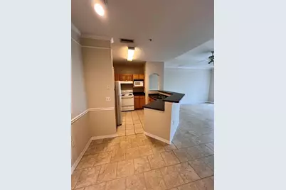 6685 Queens Borough Avenue #306, Orlando, FL 32835 - Photo 5