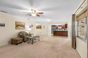 2034 Hawkhurst Cir, Sun City Center, FL 33573 - Photo 15