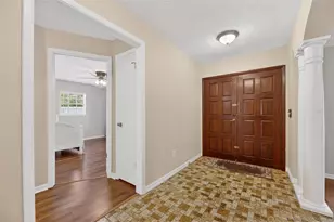 4205 Brooke Dr, Valrico, FL 33594 - Photo 5
