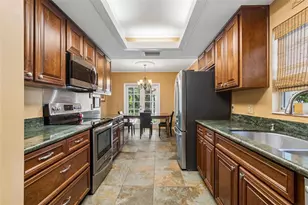 2522 Cozumel Dr, Tampa, FL 33618 - Photo 23