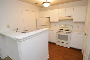 11901 4th Street N, Saint Petersburg, FL 33716 - Photo 5