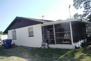 118 Lake Ave SE, Largo, FL 33771 - Photo 3