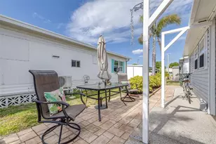 2712 17th St Ln W, Bradenton, FL 34205 - Photo 9