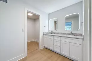 200 Country Club Dr, Largo, FL 33771 - Photo 17
