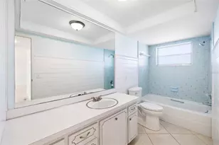 5108 Brittany Dr S, Saint Petersburg, FL 33715 - Photo 27
