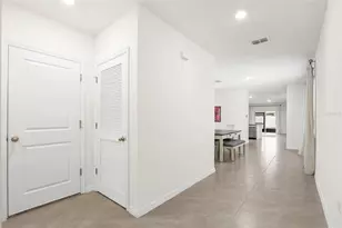 35724 Sunflower Hl Dr, Zephyrhills, FL 33541 - Photo 5