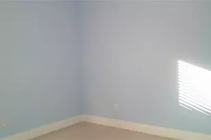 8512 Canterbury Lake Blvd, Tampa, FL 33619 - Photo 15