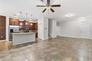 8505 Andalucia Field Dr, Temple Terrace, FL 33637 - Photo 5