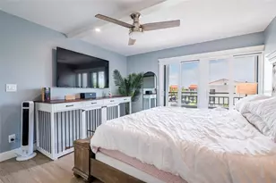 855 Bayway Blvd, Clearwater Beach, FL 33767 - Photo 33