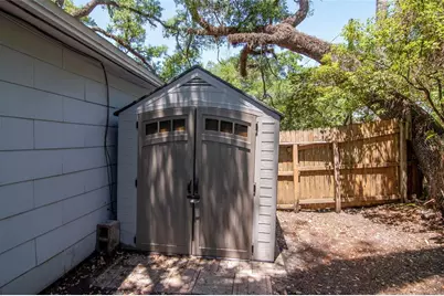 2101 E Howell Street, Tampa, FL 33610 - Photo 39