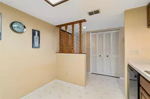 2593 Countryside Blvd, Clearwater, FL 33761 - Photo 11