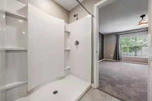 38400 Sonnet Landing Ave, Zephyrhills, FL 33540 - Photo 13
