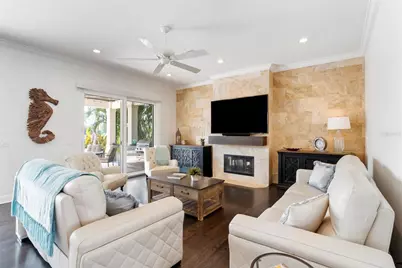 356 Belleair Drive NE, Saint Petersburg, FL 33704 - Photo 9