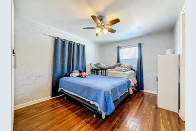 550 40th Street S, Saint Petersburg, FL 33711 - Photo 21