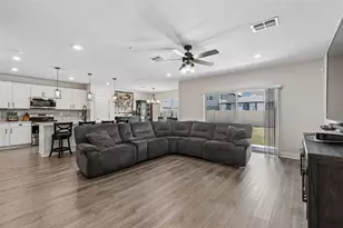 6608 Ryestone Wy, Wesley Chapel, FL 33545 - Photo 3