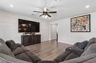 6608 Ryestone Wy, Wesley Chapel, FL 33545 - Photo 13