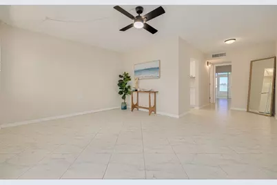 250 126th Avenue #104, Treasure Island, FL 33706 - Photo 5