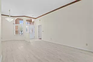 324 Wood Dove Ave, Tarpon Springs, FL 34689 - Photo 9