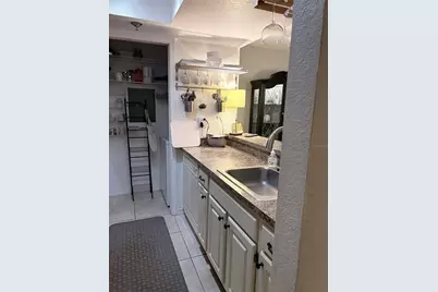 10263 Gandy Boulevard N #606, Saint Petersburg, FL 33702 - Photo 13