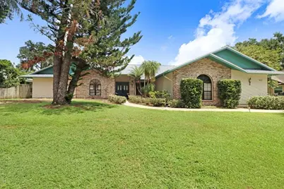 507 Sportsman Park Drive, Seffner, FL 33584 - Photo 1