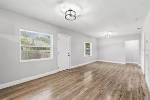 8008 N 12th St, Tampa, FL 33604 - Photo 17