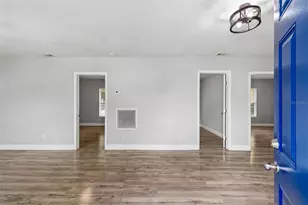 8008 N 12th St, Tampa, FL 33604 - Photo 13