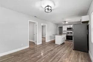 8008 N 12th St, Tampa, FL 33604 - Photo 15